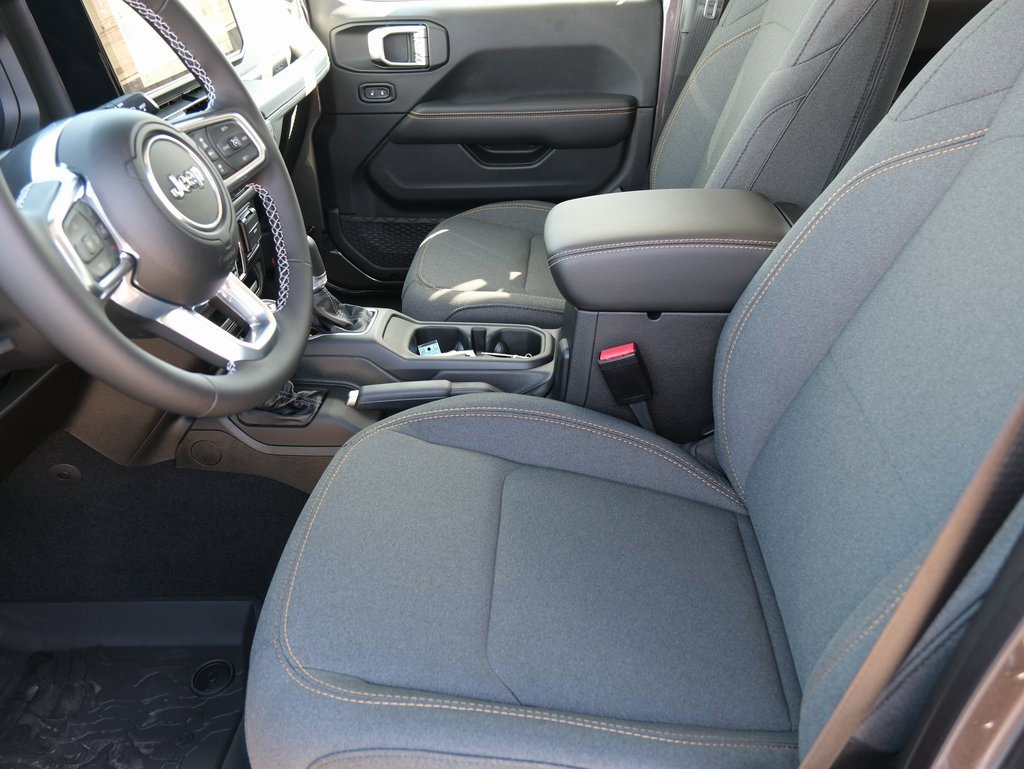 New 2025 Jeep Wrangler Sahara image 5