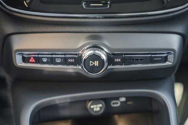 New 2026 Volvo XC40 B5 Ultra w/ Protection Package Premier image 23