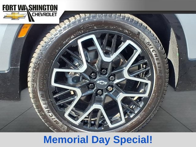 Certified 2023 Chevrolet Blazer RS w/ Driver Confidence II Package AWD/4WD image 5