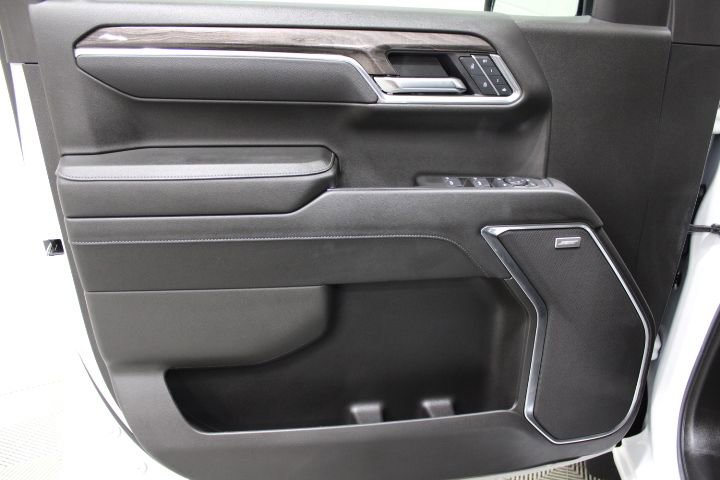 Used 2025 Chevrolet Silverado 1500 LTZ image 17