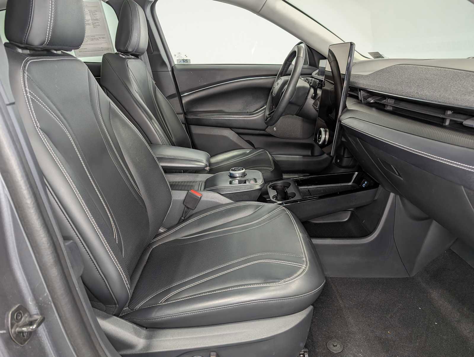 Used 2021 Ford Mustang Mach-E Premium AWD/4WD image 43