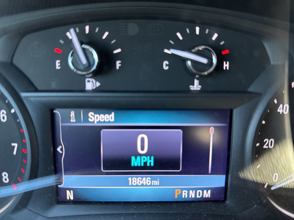 Used 2022 Buick Encore Preferred w/ Safety Package II image 17