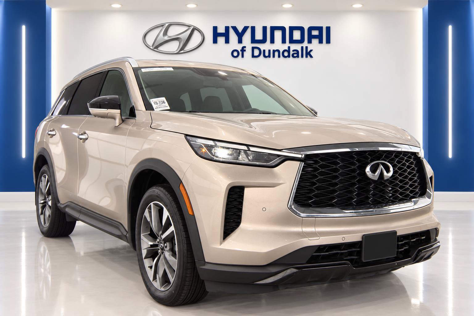 Used 2023 INFINITI QX60 Luxe w/ Cargo Package AWD/4WD image 3