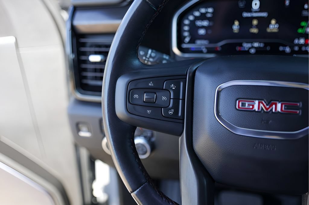 Used 2025 GMC Sierra 2500 AT4X AWD/4WD image 17