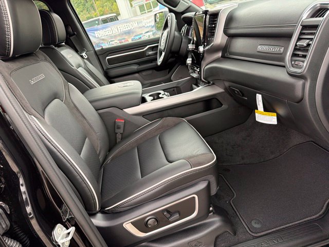 New 2027 RAM 1500 Laramie w/ Night Edition AWD/4WD image 29