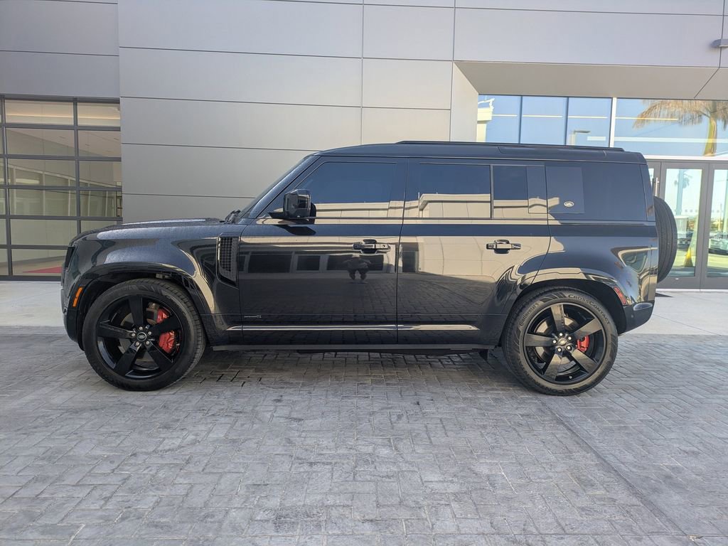 Certified 2021 Land Rover Defender 110 X AWD/4WD image 7