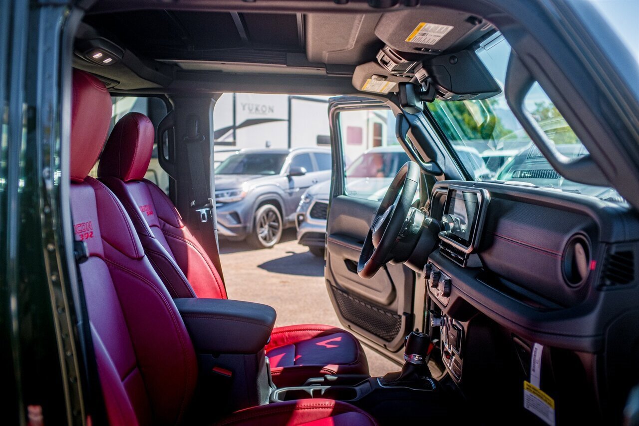 Used 2024 Jeep Wrangler Unlimited Rubicon 392 image 37