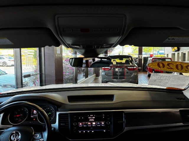 Used 2020 Volkswagen Atlas SE w/ Panoramic Sunroof Package FWD image 29