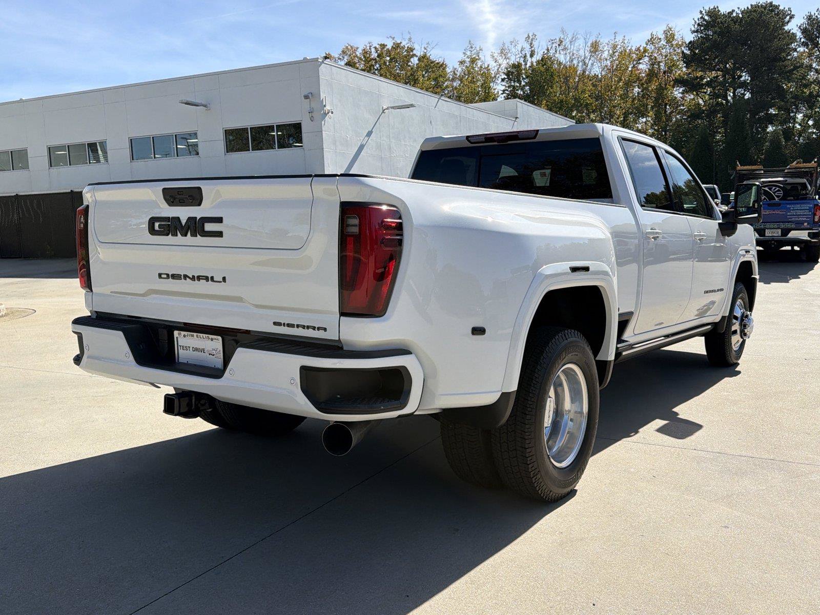 New 2026 GMC Sierra 3500 Denali Ultimate AWD/4WD image 6