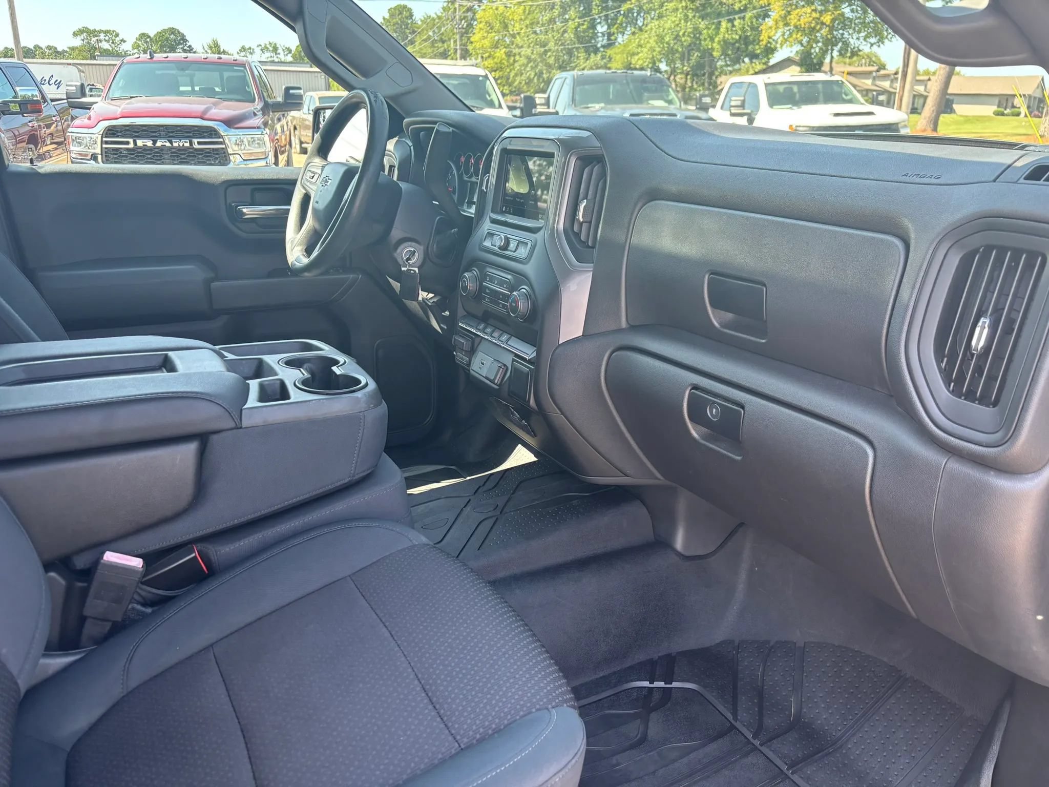 Used 2019 Chevrolet Silverado 1500 Custom Trail Boss w/ Custom Convenience Package AWD/4WD image 19