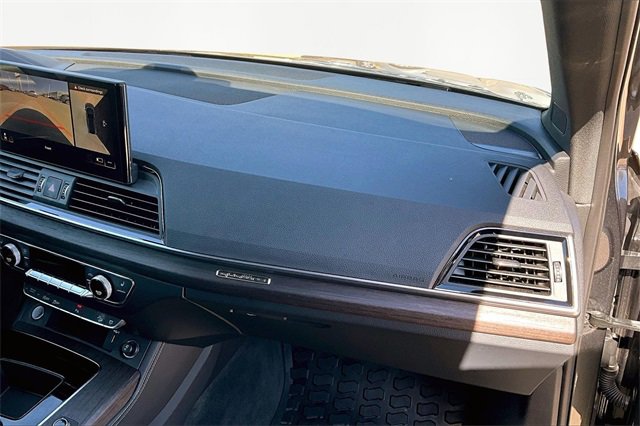 Used 2024 Audi Q5 2.0T Premium Plus w/ Premium Plus Package image 16