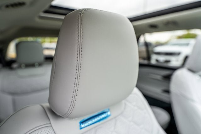 New 2026 Ford Explorer Platinum AWD/4WD image 25