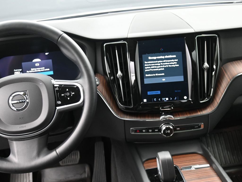 Used 2023 Volvo XC60 B5 Plus w/ Climate Package image 12