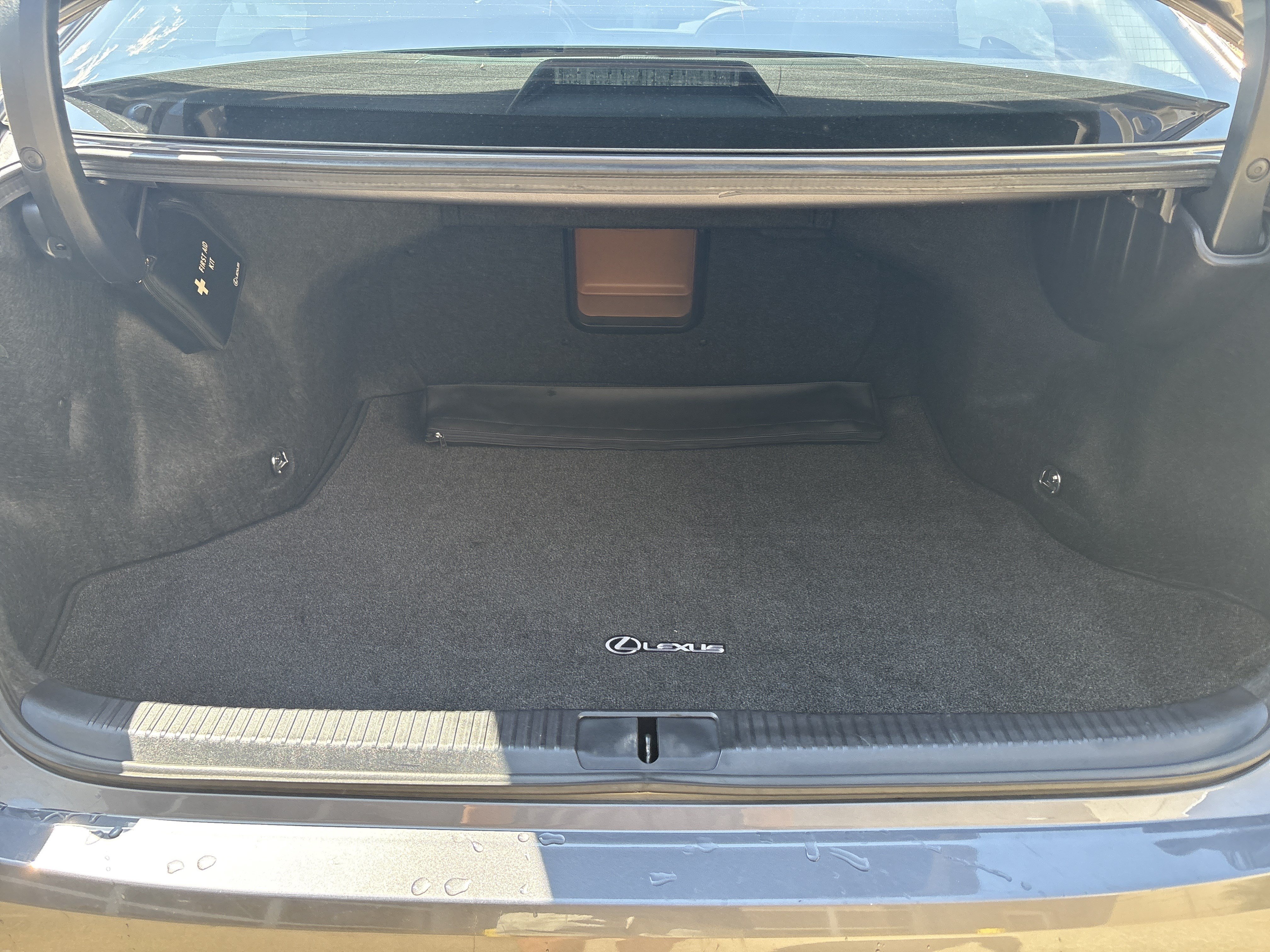 Used 2016 Lexus ES 350 w/ Luxury Package w/Wood Trim FWD image 32