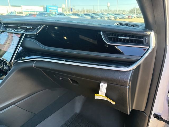 Used 2024 Jeep Grand Cherokee Trailhawk w/ Luxury Tech Group III image 61