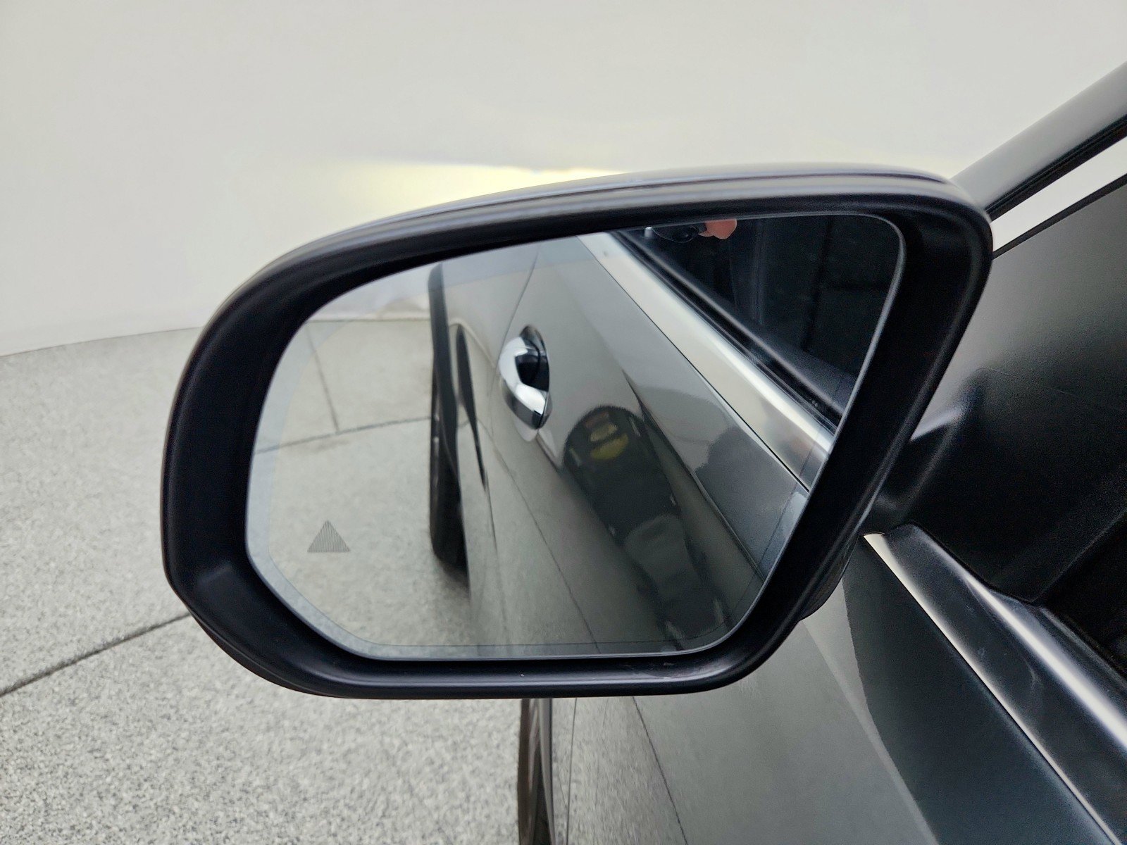 Certified 2022 Mercedes-Benz GLE 350 w/ Premium Package image 27