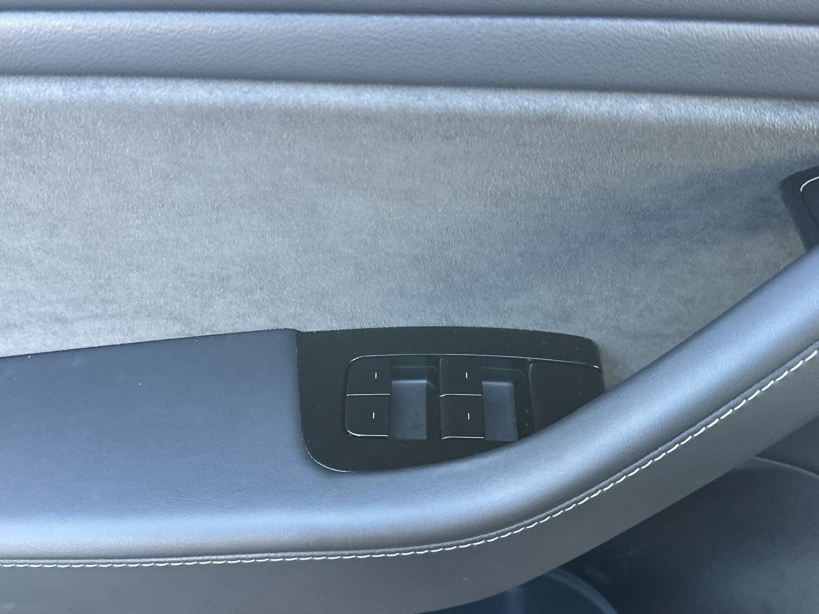 Used 2019 Tesla Model 3 Standard Range Plus image 11