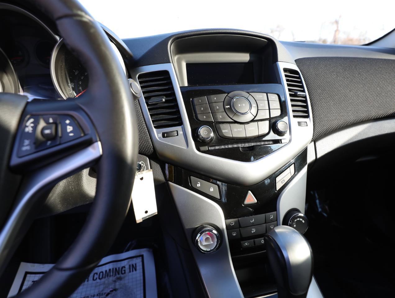 Used 2012 Chevrolet Cruze LT image 17