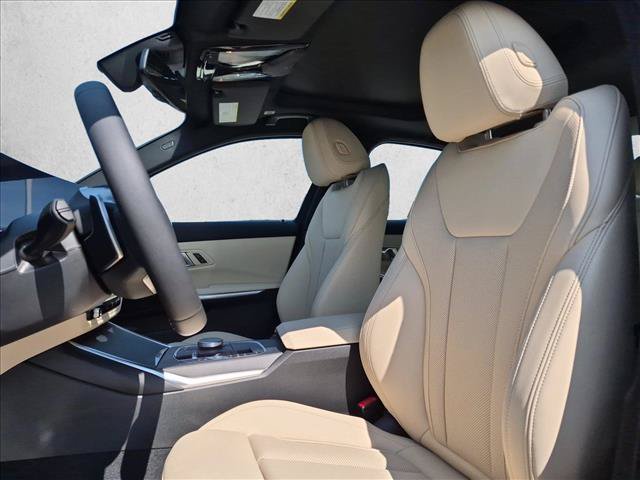 New 2026 BMW 330i xDrive Sedan w/ Convenience Package AWD/4WD image 4