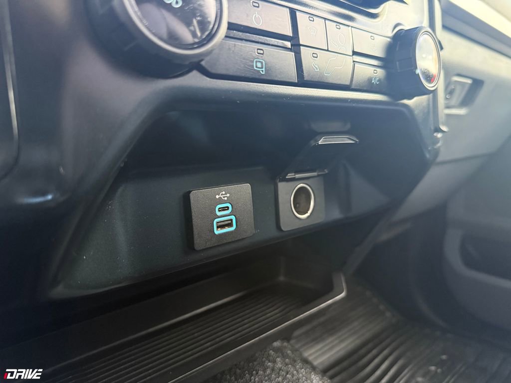 Used 2023 Ford F350 XLT image 44