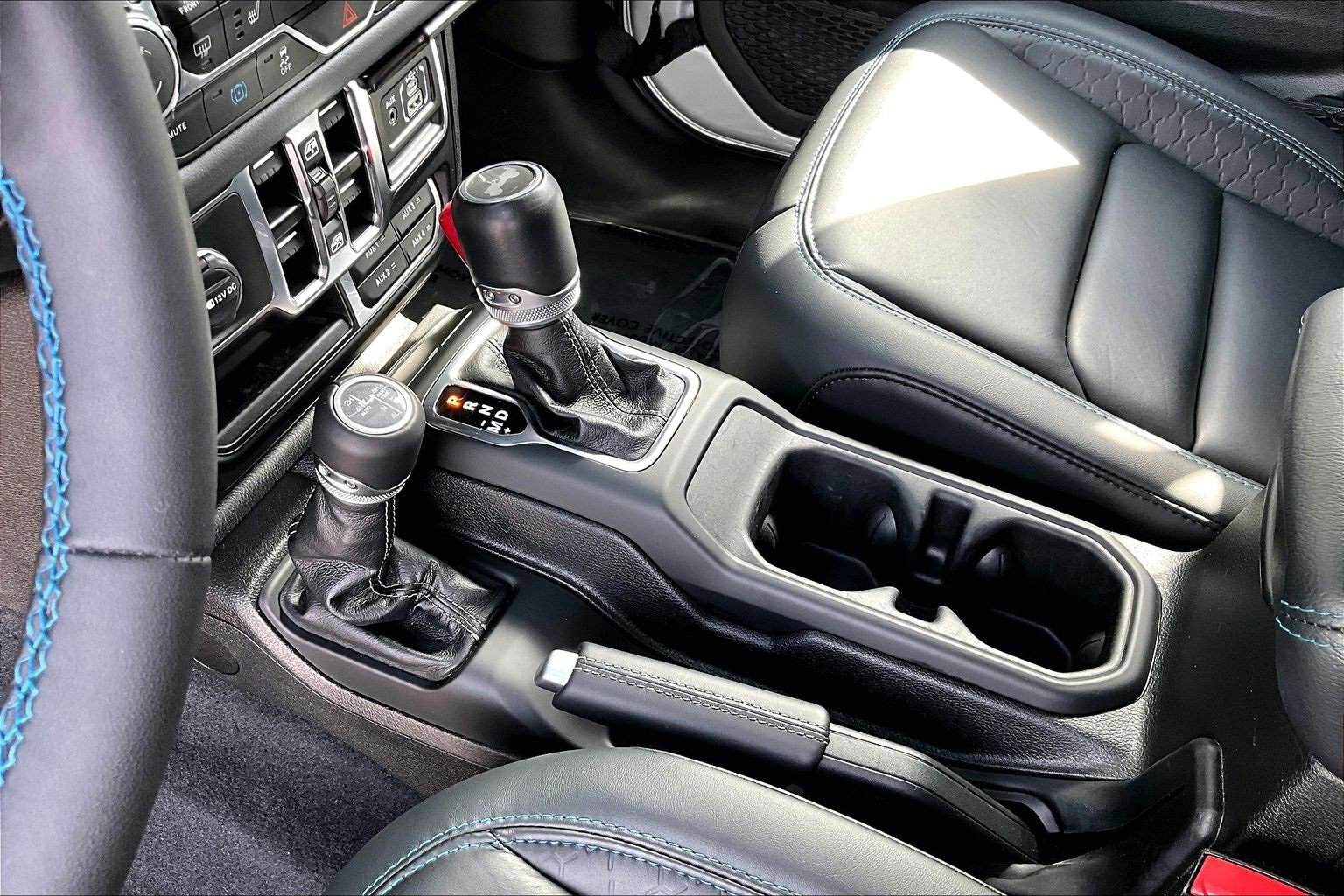 Used 2024 Jeep Wrangler High Altitude image 17