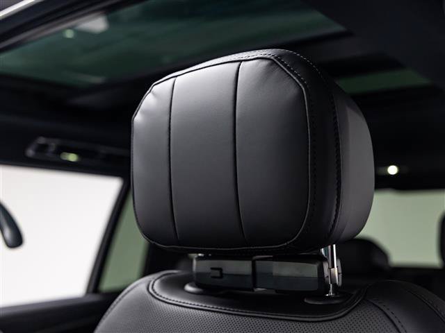 New 2027 Land Rover Range Rover Long Wheelbase SE AWD/4WD image 16