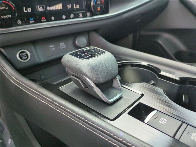 Used 2022 Nissan Rogue Platinum w/ Head-Up Display Package FWD image 12
