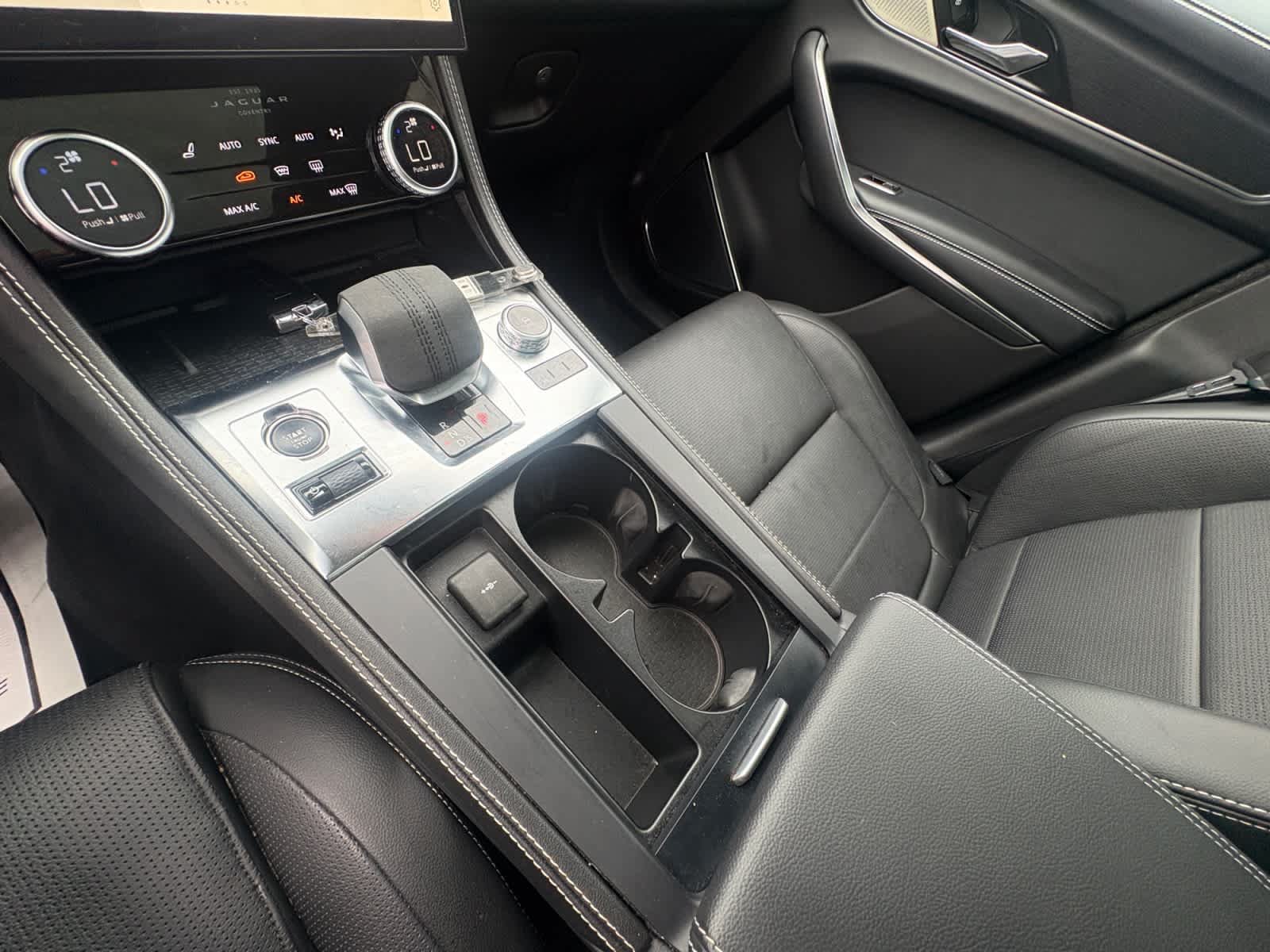 Used 2024 Jaguar F-PACE R-Dynamic S AWD/4WD image 24