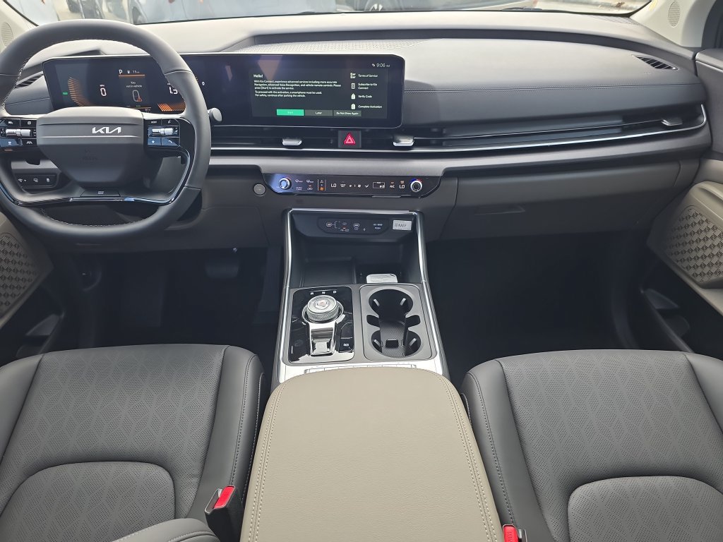 New 2027 Kia Carnival EX FWD image 13