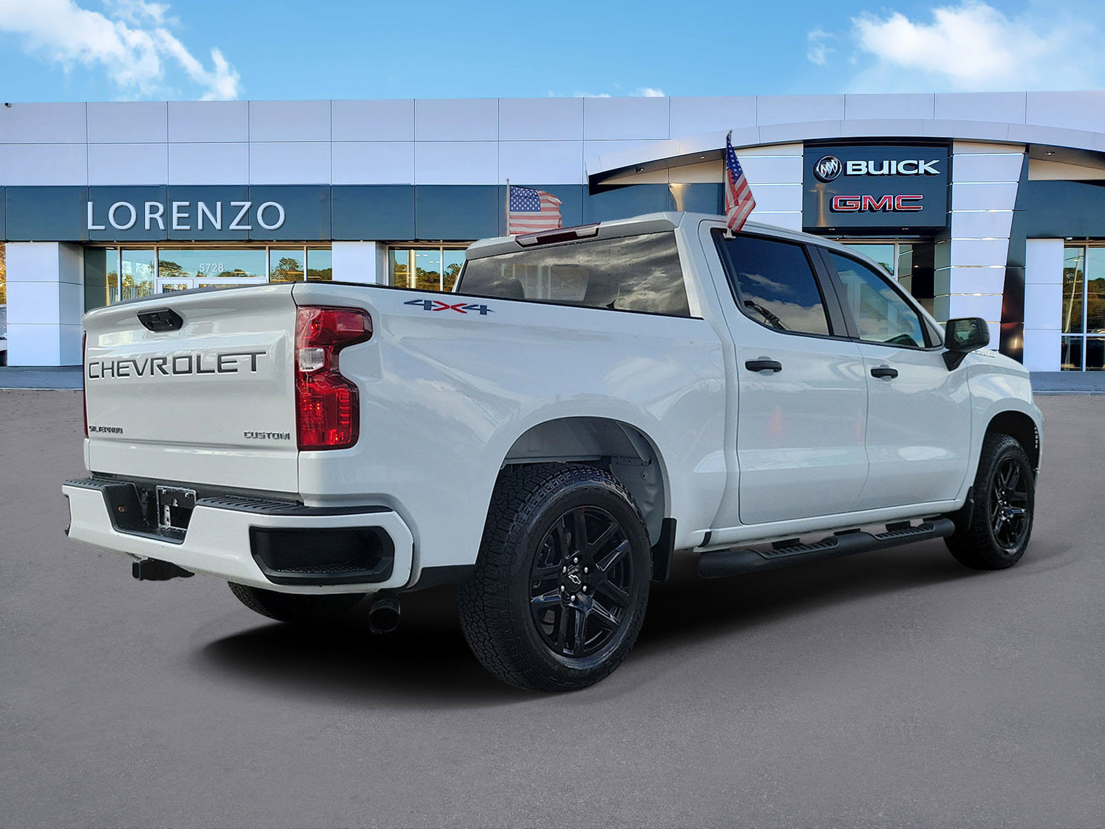 Used 2025 Chevrolet Silverado 1500 Custom w/ Turbomax Blackout Package image 5