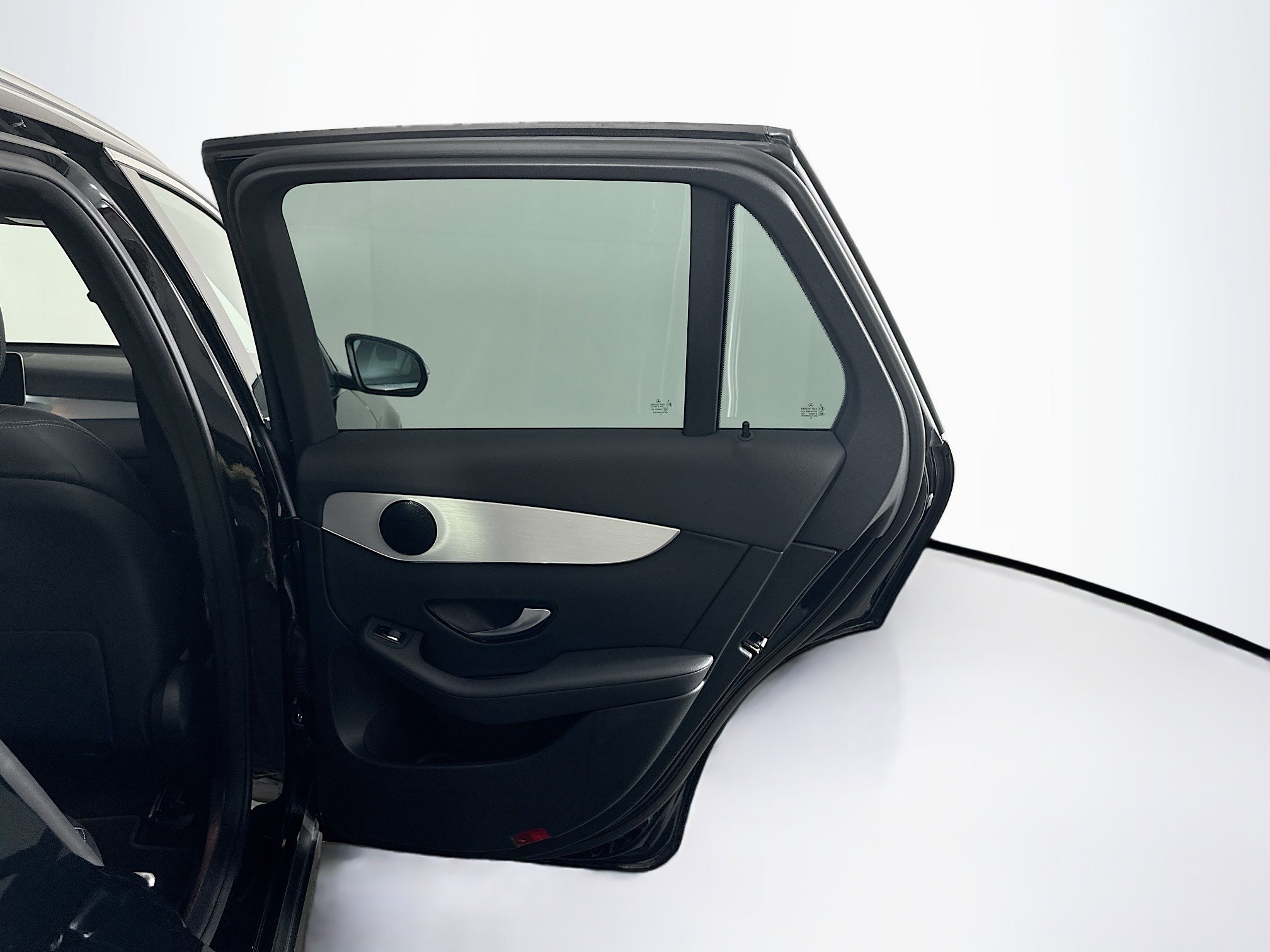 Used 2022 Mercedes-Benz GLC 300 4MATIC w/ Premium Package Lite image 32