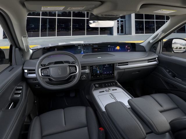 New 2025 Lincoln Navigator Reserve image 9