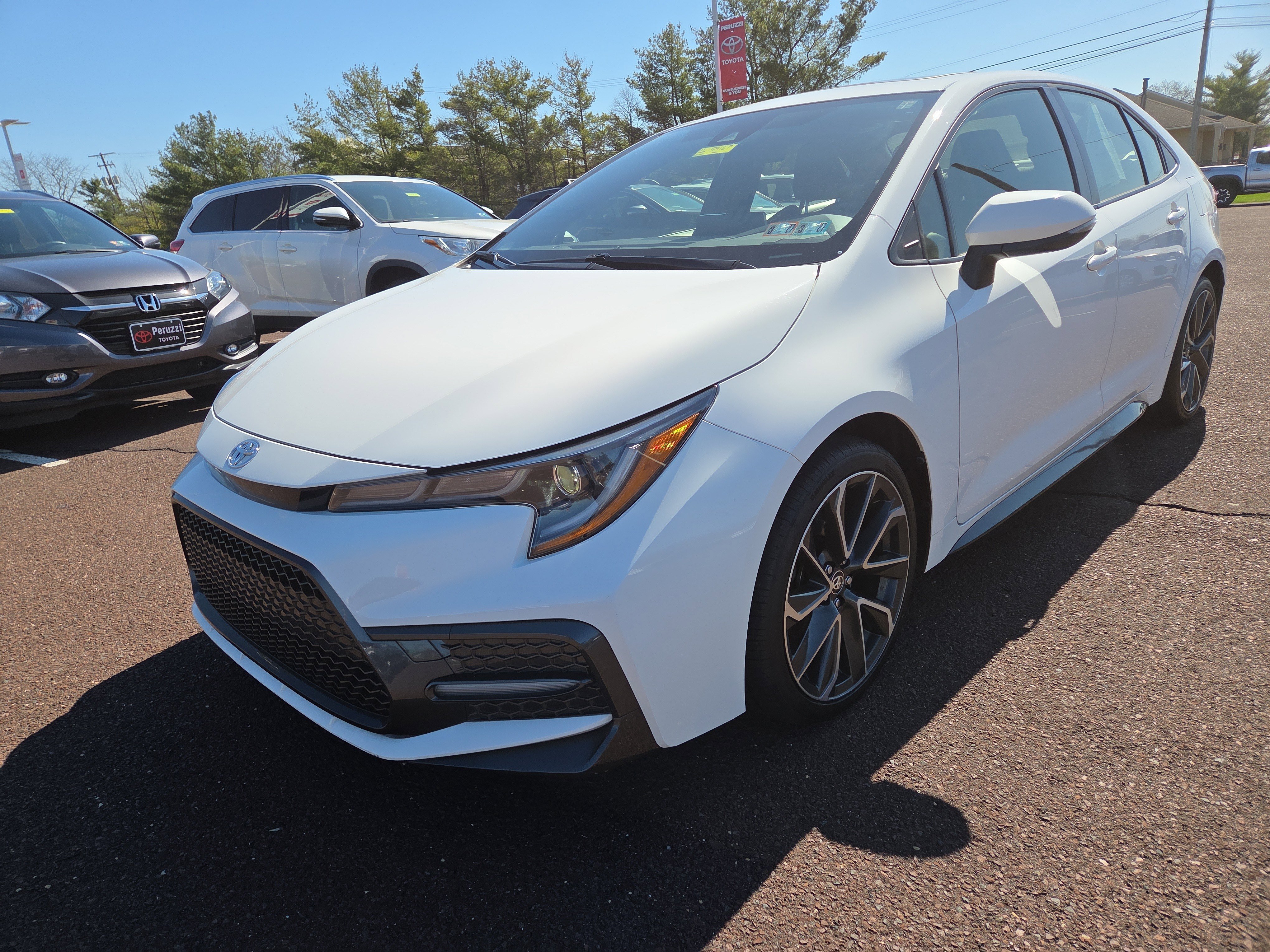 Certified 2021 Toyota Corolla SE w/ SE Premium Package FWD image 7