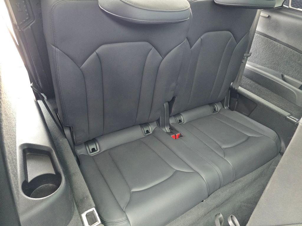 Used 2023 Audi Q7 3.0T Prestige AWD/4WD image 39
