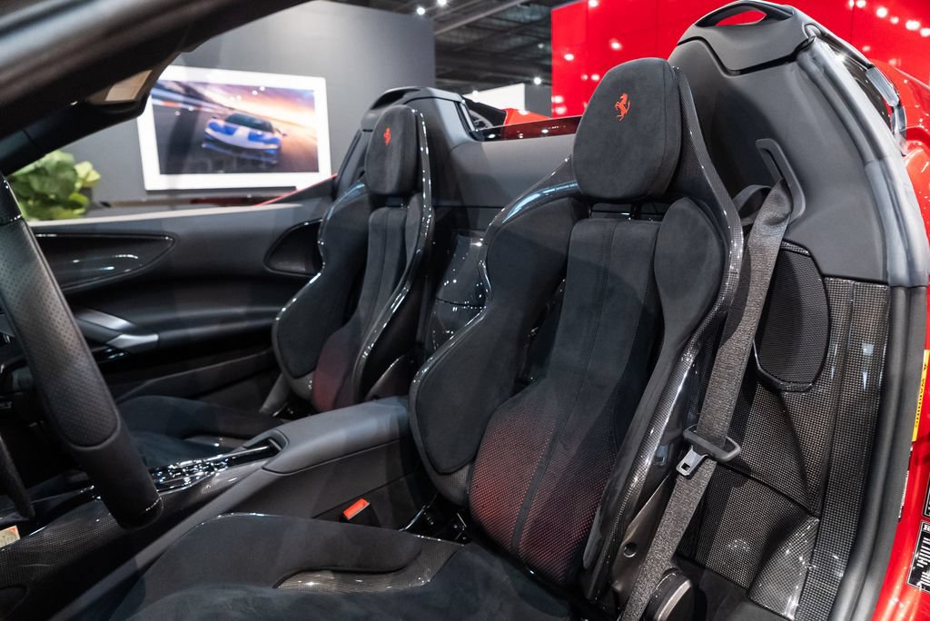 Certified 2022 Ferrari SF90 Spider AWD/4WD image 4