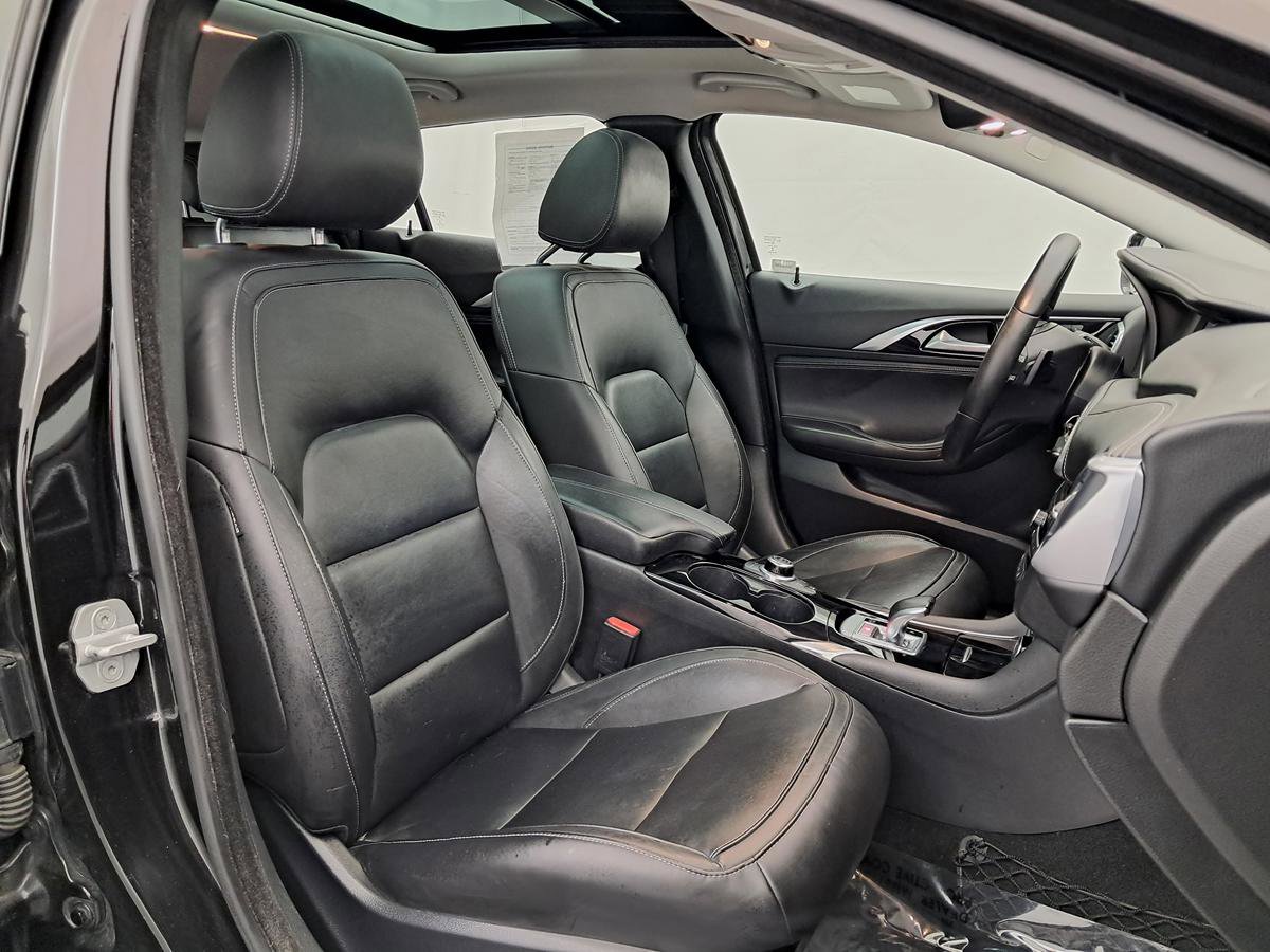 Used 2018 INFINITI QX30 AWD image 24