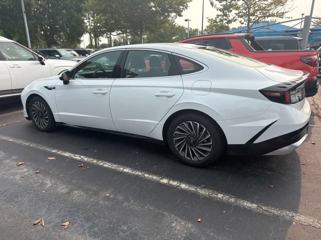 Certified 2025 Hyundai Sonata SEL FWD image 5