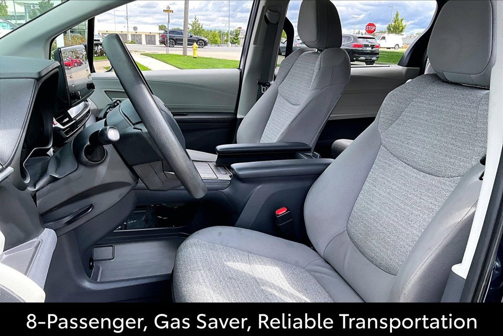 Used 2022 Toyota Sienna LE FWD image 11
