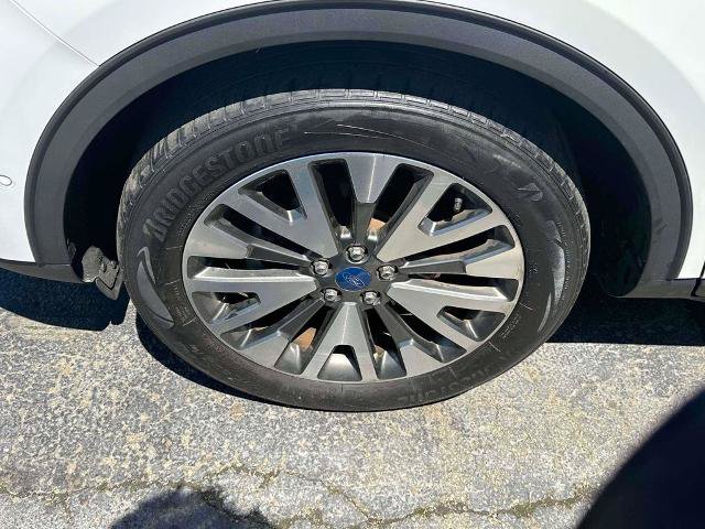 Certified 2021 Ford Escape Titanium AWD/4WD image 6