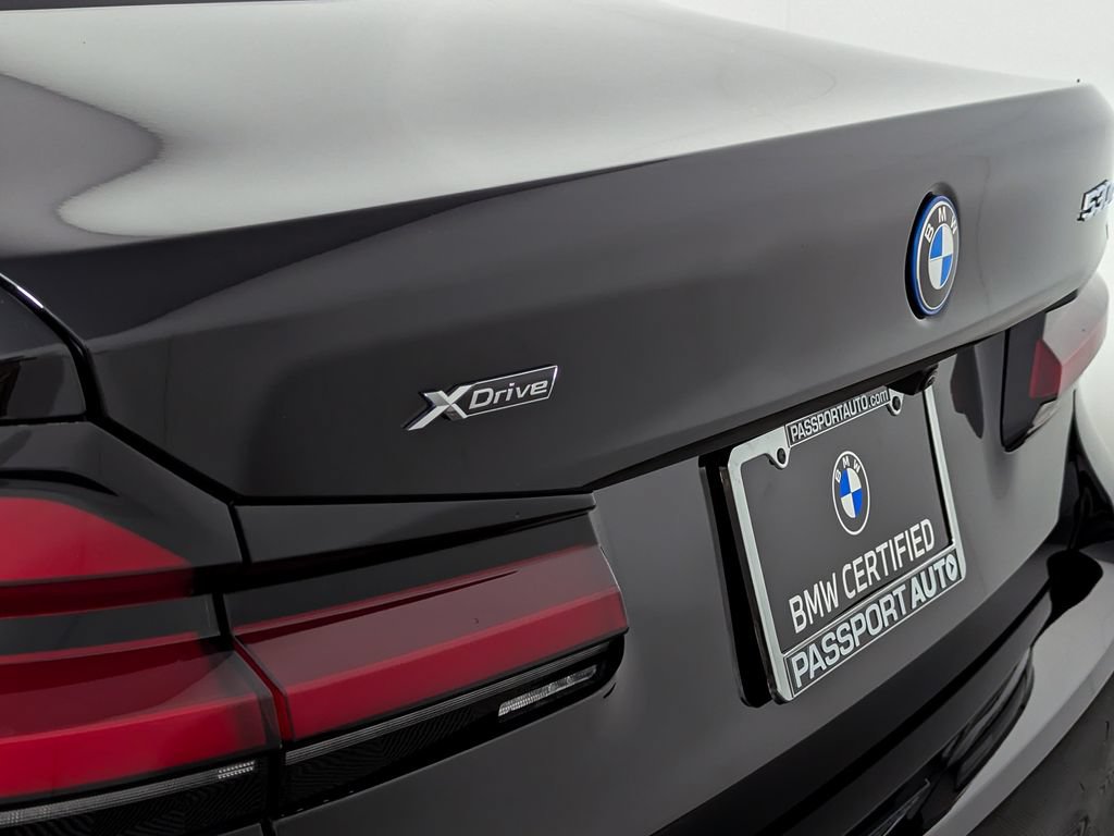 Certified 2023 BMW 530e xDrive w/ Premium Package AWD/4WD image 11