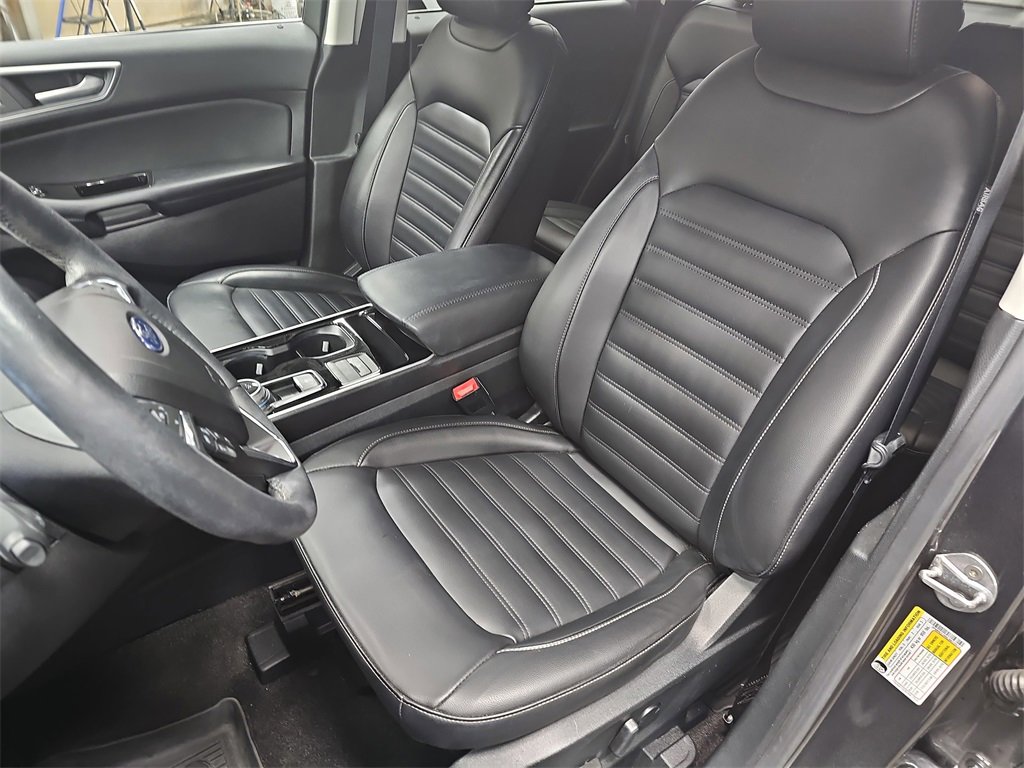 Used 2020 Ford Edge SEL w/ Convenience Package image 14
