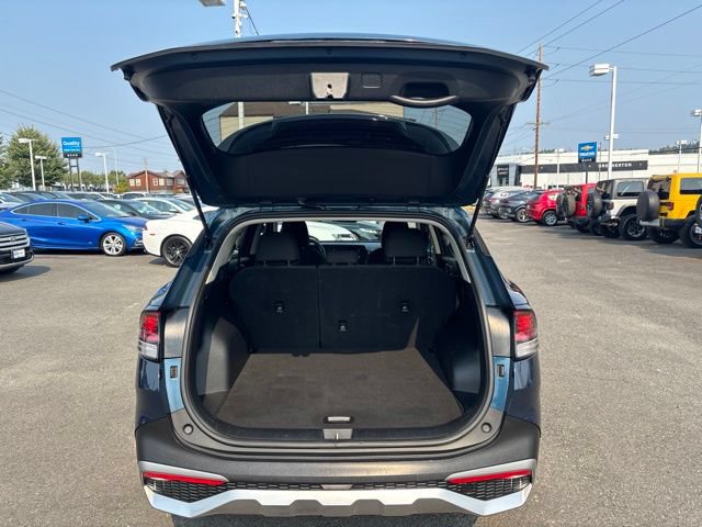 Used 2024 Kia Sportage LX AWD/4WD image 30