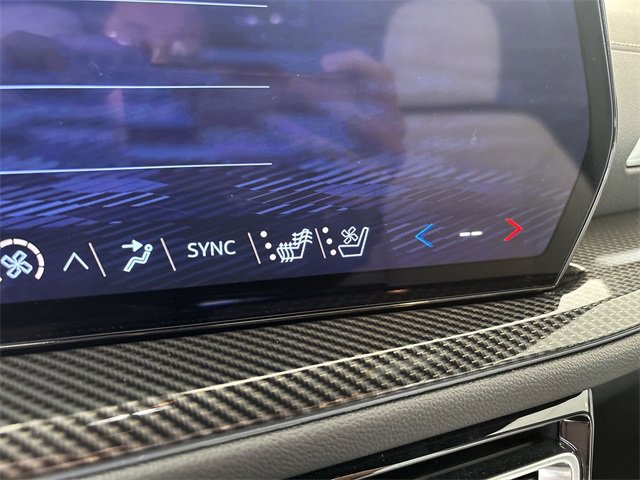 Certified 2024 Chevrolet Traverse RS image 35