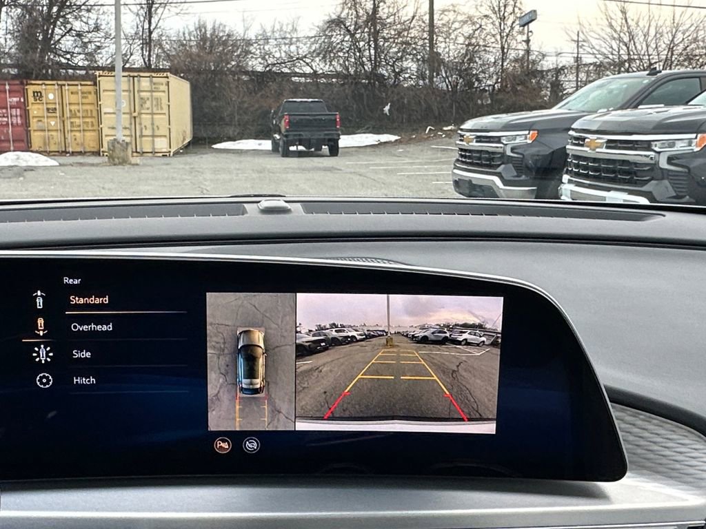 Used 2025 Cadillac Lyriq Sport image 19