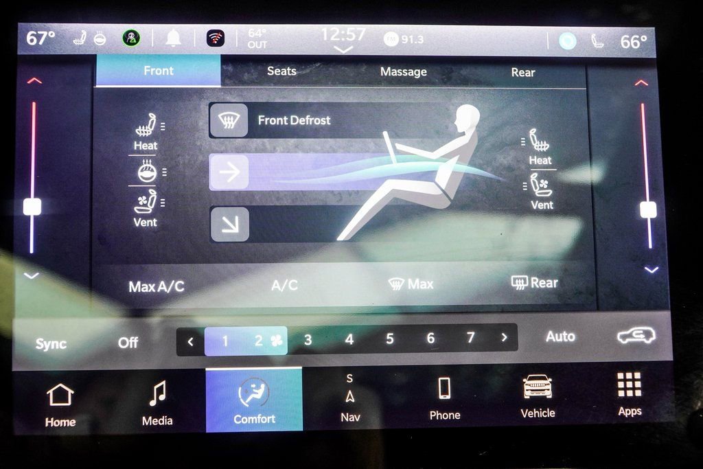 Used 2024 Jeep Grand Wagoneer L 4WD image 33