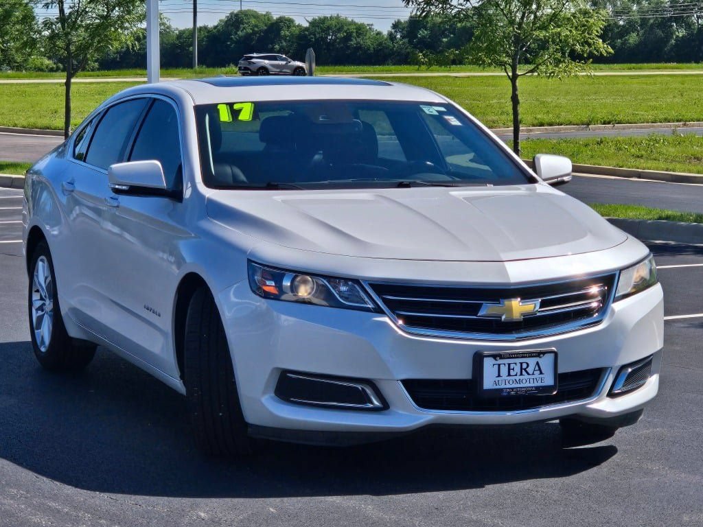 Used 2017 Chevrolet Impala LT w/ Convenience Package FWD image 4