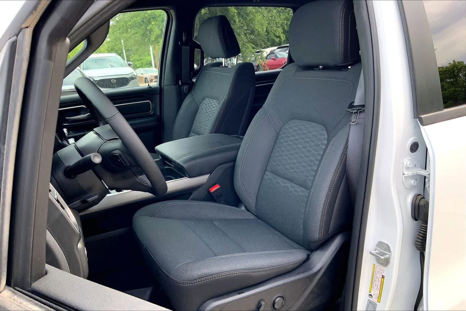 New 2026 RAM 1500 Lone Star AWD/4WD image 9
