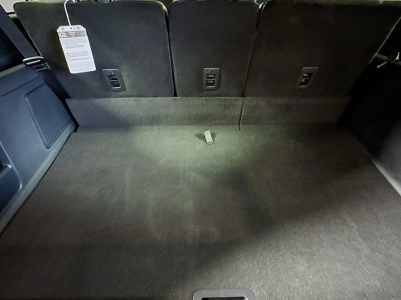 New 2025 Lincoln Navigator L Reserve image 27