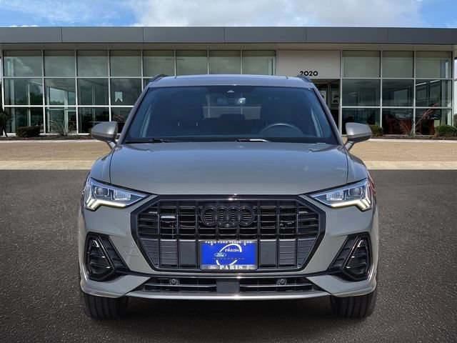 Used 2022 Audi Q3 2.0T Premium Plus w/ Premium Plus Package AWD/4WD image 2
