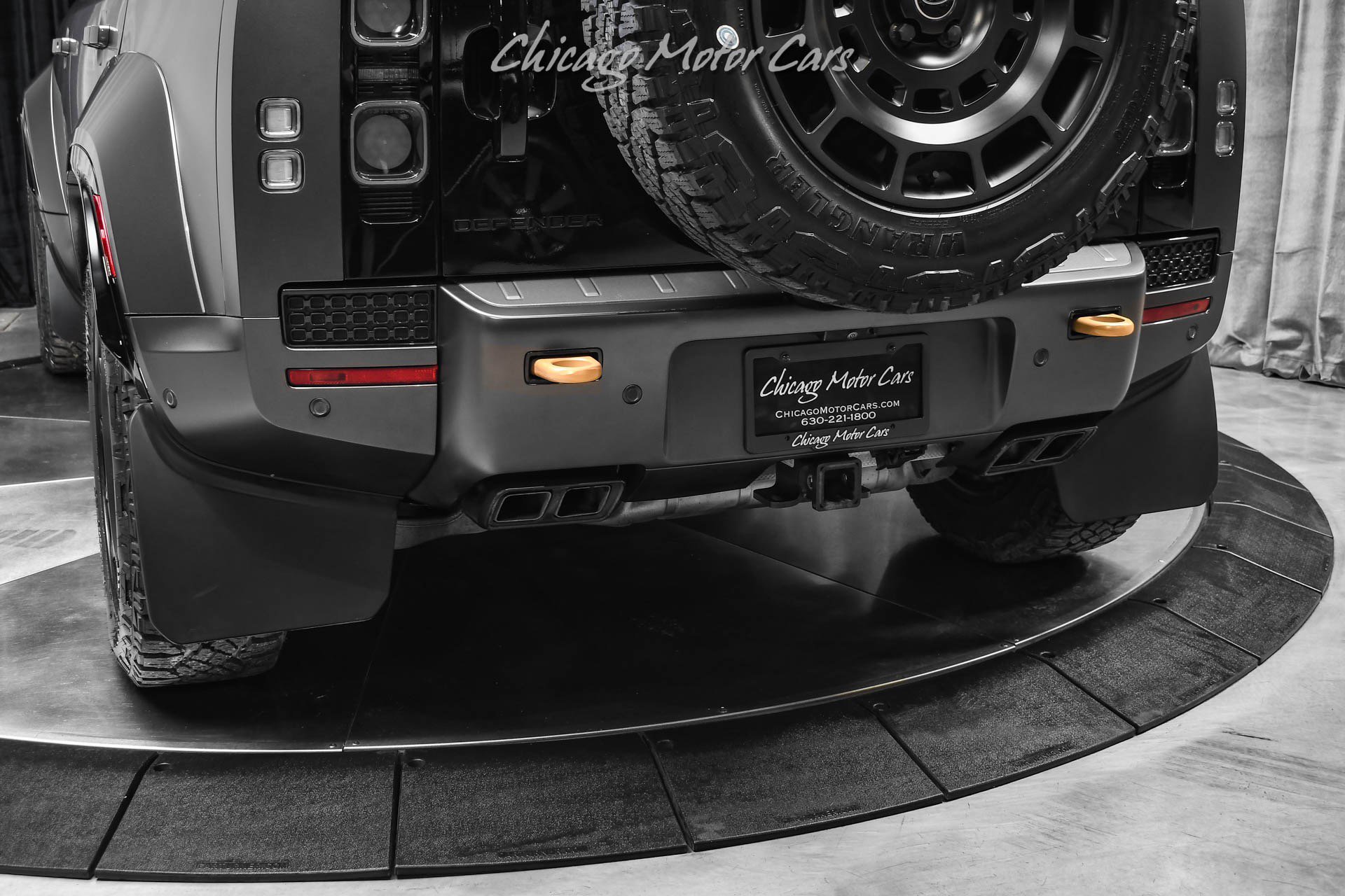 Used 2025 Land Rover Defender 110 AWD/4WD image 45